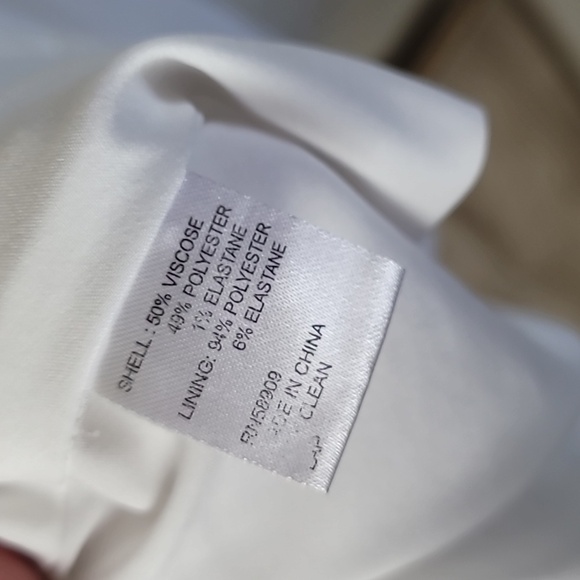 Antonio Melani White Tiered Flutter Sleeve Dress Womens Size 0 Pockets Casual - Picture 5 of 7